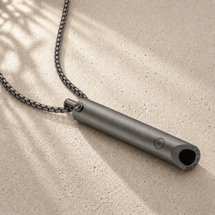 Komuso Classic Shift necklace in matte slate.