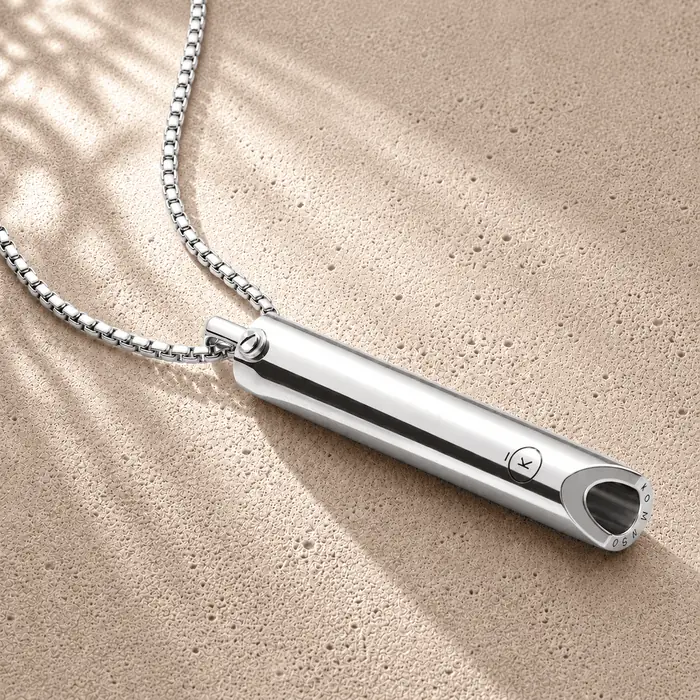 Komuso Classic Shift necklace in sterling silver.